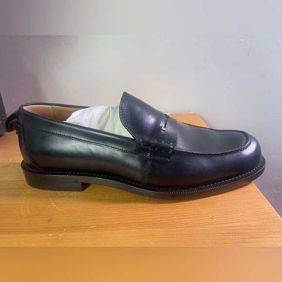 Gucci Black Loafers - Picture 5 of 6